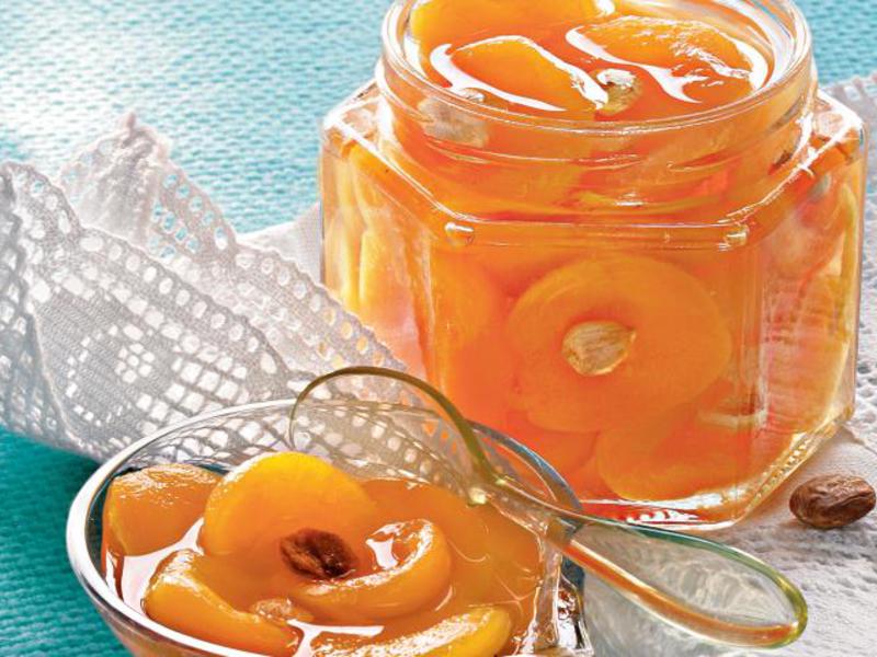 Абрикосовое варенье с косточками