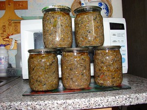 Процесс приготовления грибной икры