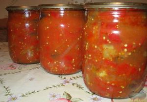 Маринованные кабачки с добавлением помидоров