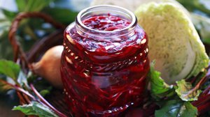 Процесс приготовления маринованной свеклы
