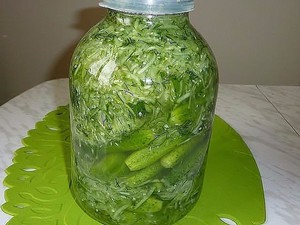 Огурцы в банке - засол в собственном соку