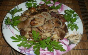 Рецепт для жарки маслят с зеленью и сыром