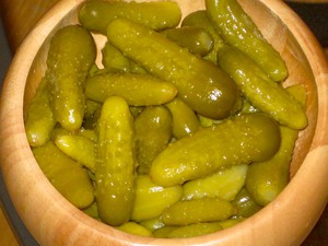 Огурцы соленые