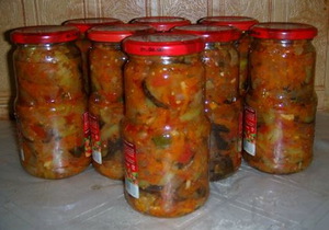 Блюдо рататуй из баклажан