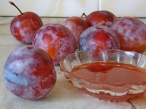 Ждем из розовой сливы - вкусные заготовки