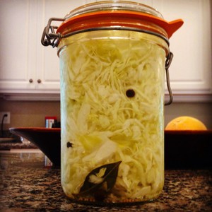 Маринованная капуста в банках - рецепт