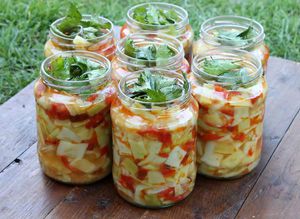 Описание способа маринования кабачков на зиму