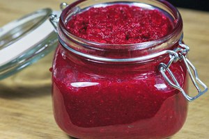 Как приготовить заготовку из хрена со свеклой