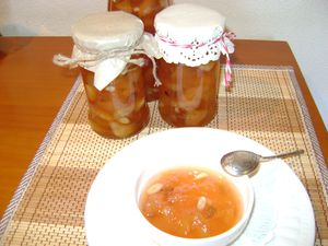 Варенье из груш с миндалем