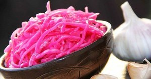 Красивая квашенная капуста