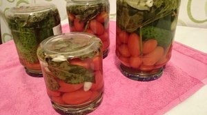 Маринование огурцов вместе с помидорами