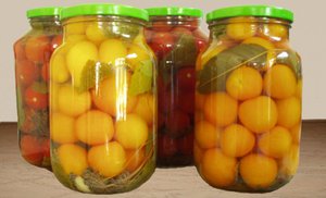 Консервированные помидоры - очень вкусный рецепт