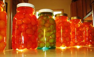Банки с разносолами