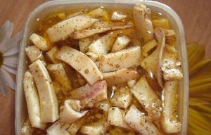 Маринованные кальмары деликатесные