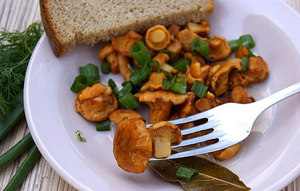 Маринованные лисички