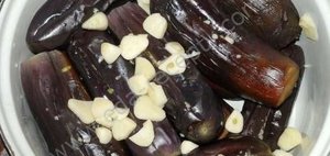 Баклажаны с чесноком на засолку