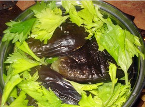 Баклажаны с зеленью для закуски