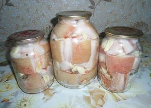 Как мариновать сало в банки