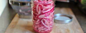 Лук маринованный