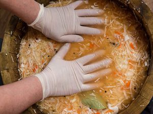 Квашеная капуста на зиму очень вкусная