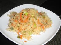 Квашеная капуста с хреном и перцем