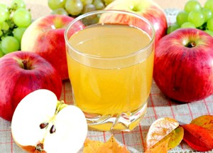 Яблочный сок в домашних условиях