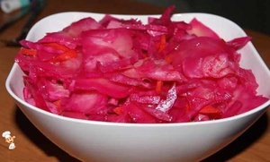 Квашеная капуста с буряком