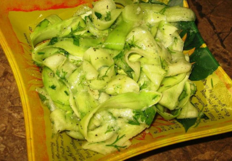 Продукты для салата из кабачков