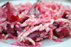 Витаминный салат с капустой