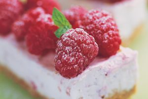 Пирог из замороженной малины 
