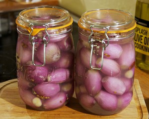 Лук в уксусе рецепт