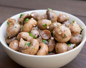 Грибы маринованные с маслом и уксусом