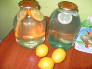 Березовый сок с шиповником в банки