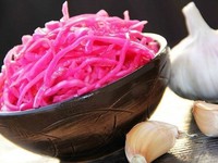 красная маринованная капуста