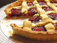 Пирог с замороженной клубникой